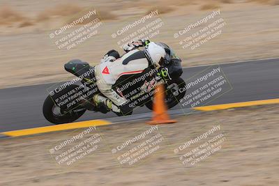 media/Sep-11-2022-SoCal Trackdays (Sun) [[81b7e951af]]/Turn 9 Inside (910am)/